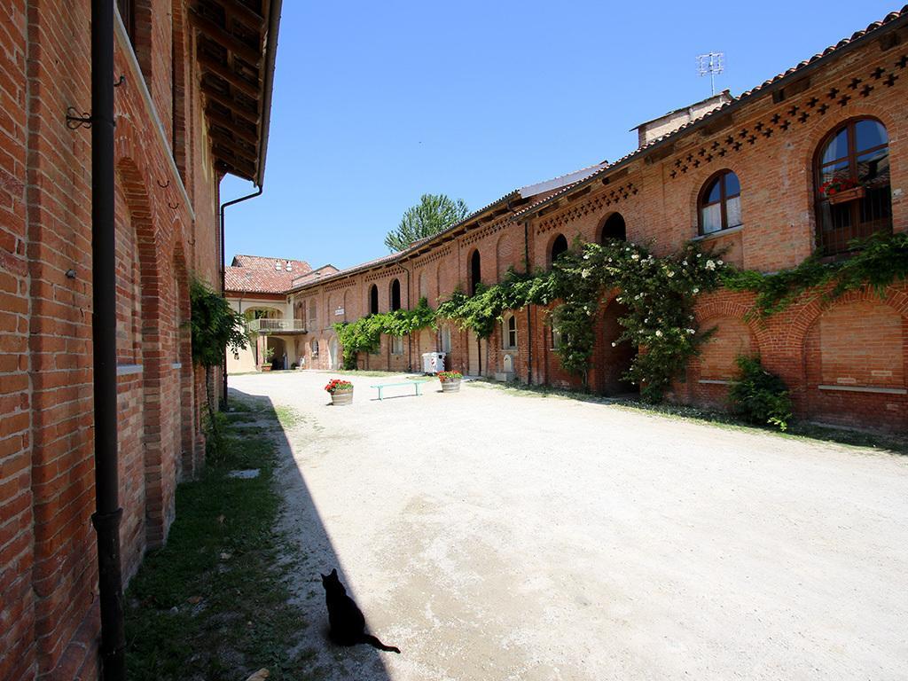 Tenuta Montanello B&B Castiglione Falletto Exterior foto